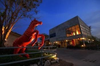 Red Horse Resort Паттайя Экстерьер фото